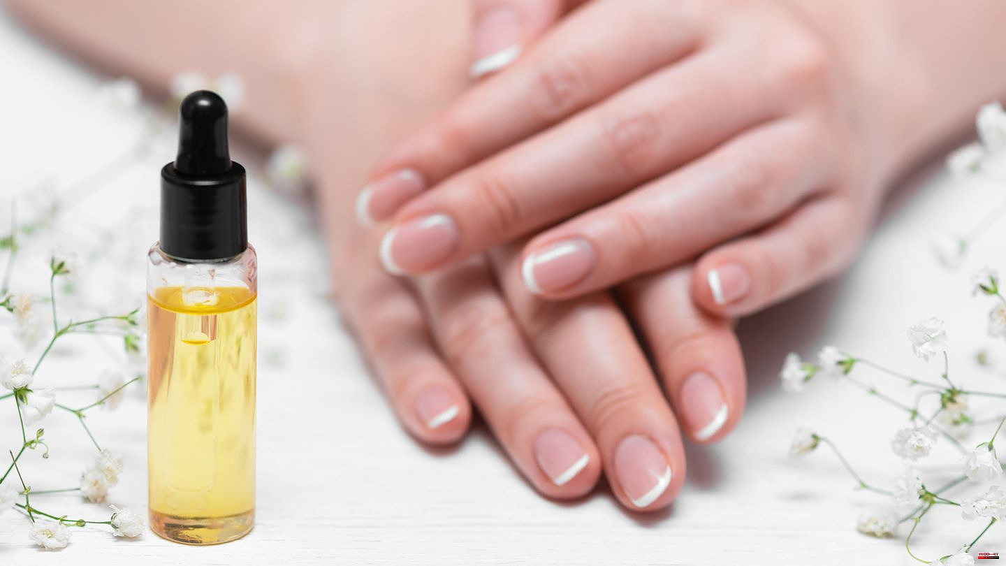 Care tips: Nail oil: A miracle cure for cracked nails or a pure (time) waste?