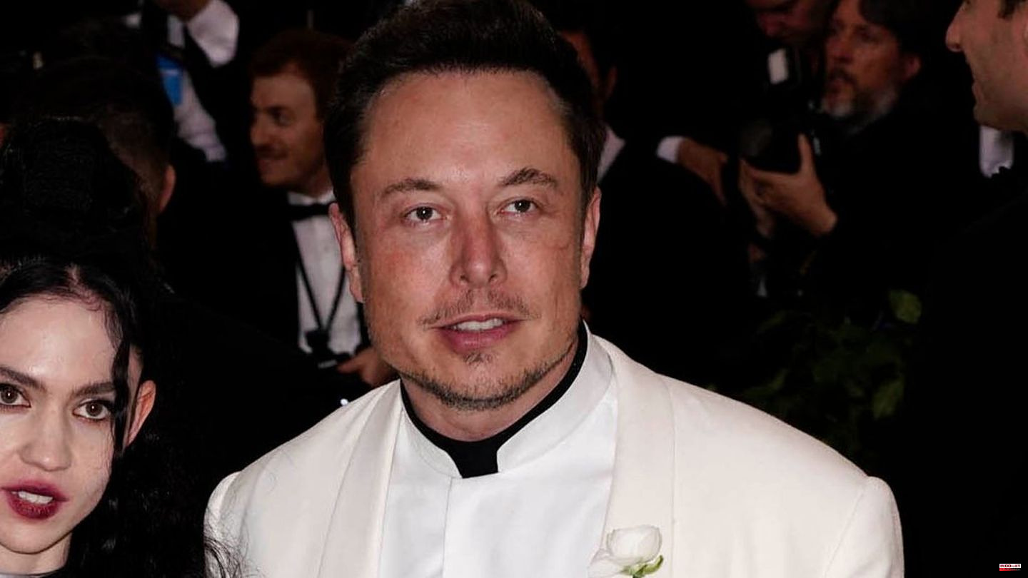 Elon Musk: Tesla boss is $92 billion poorer