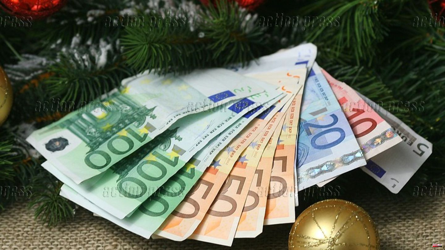 Special payment: Christmas bonus: when employees are entitled to the bonus