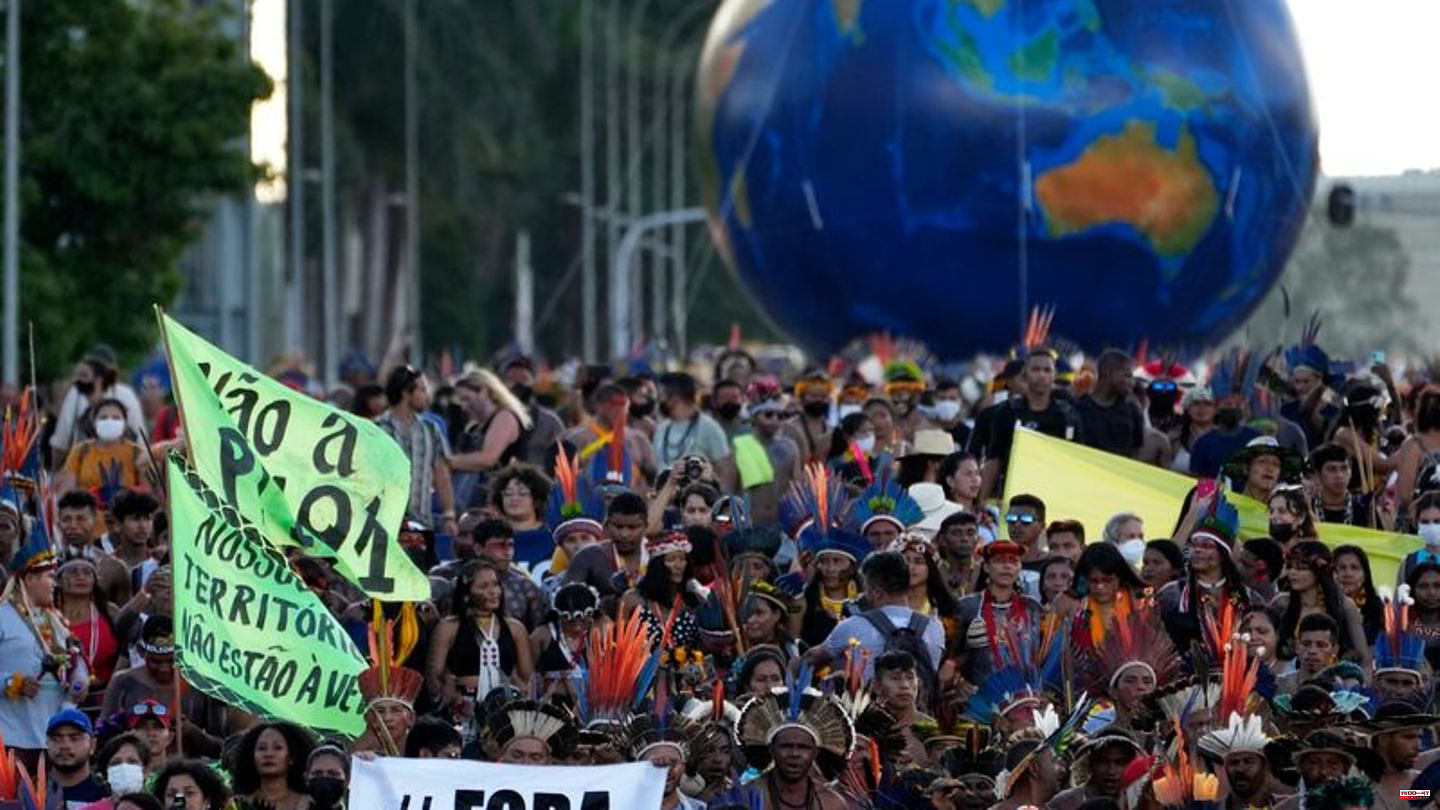 Brazil: Indigenous people call for protection of the Amazon from climate change