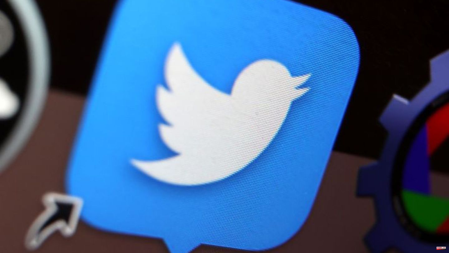Twitter: New subscription regulation leads to fake accounts from celebrities