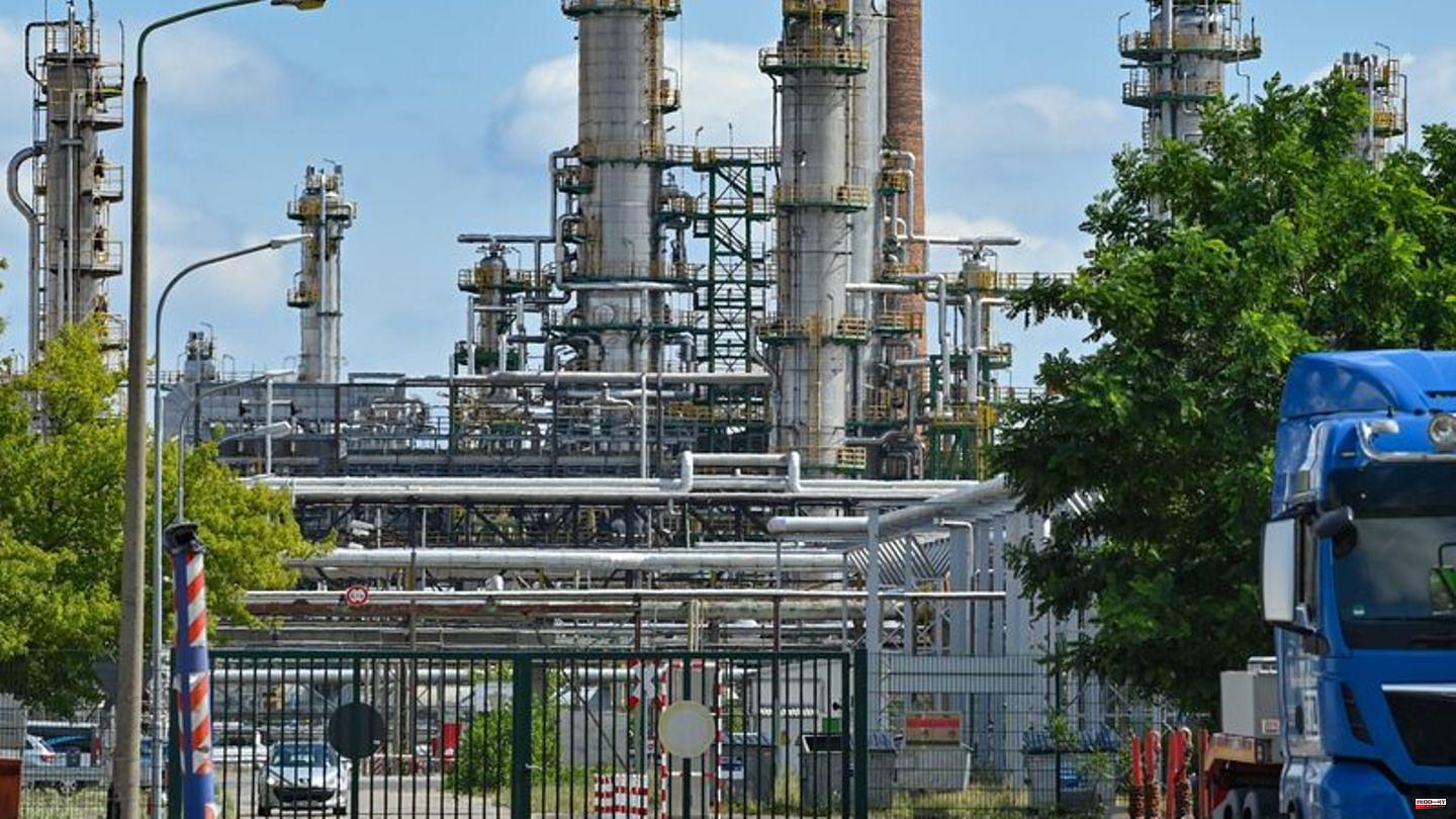 Refinery sites: jobs in PCK refinery Schwedt secured for 2023
