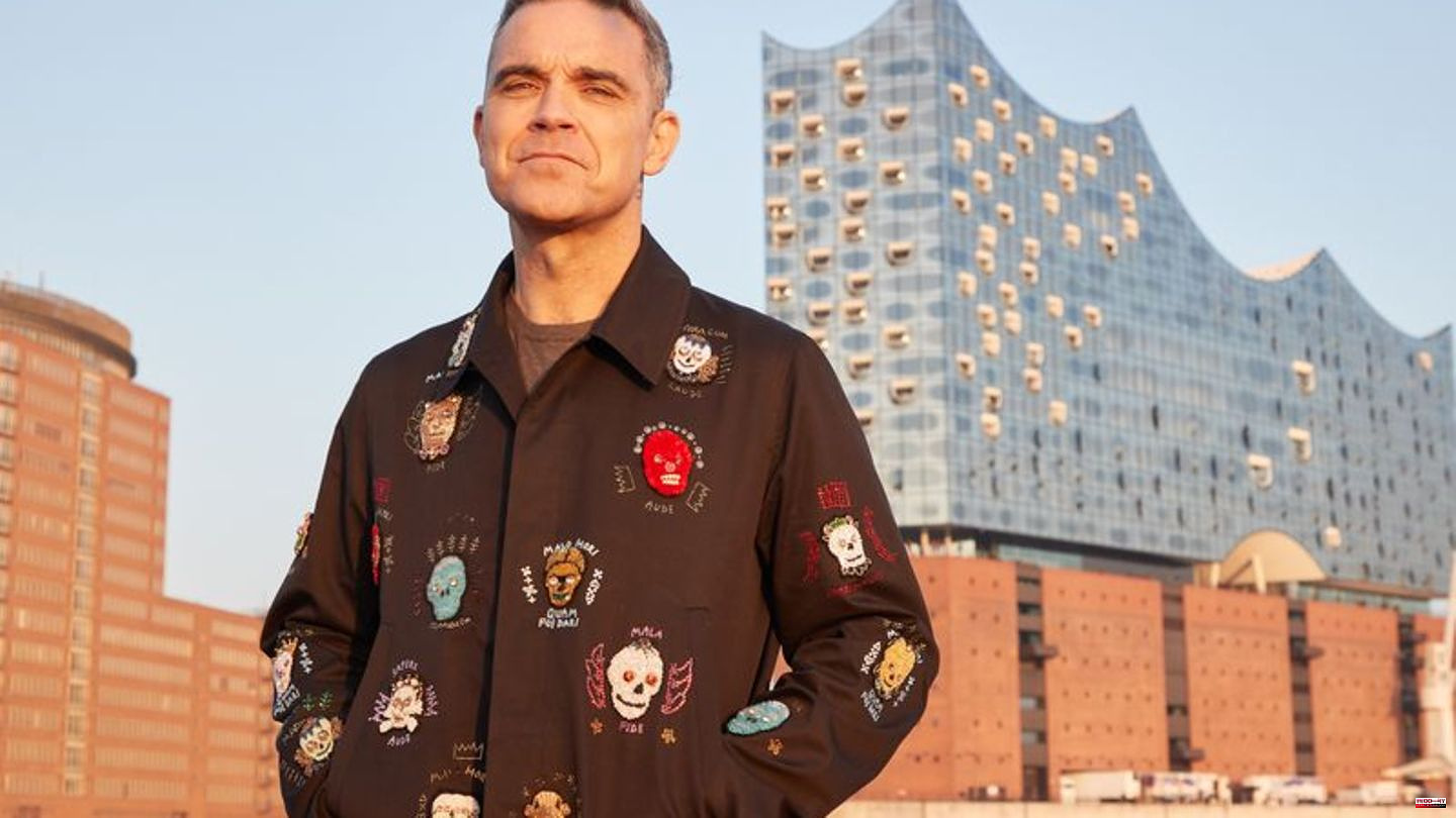 World star: Pop star Robbie Williams sings and chats in "Elphi"