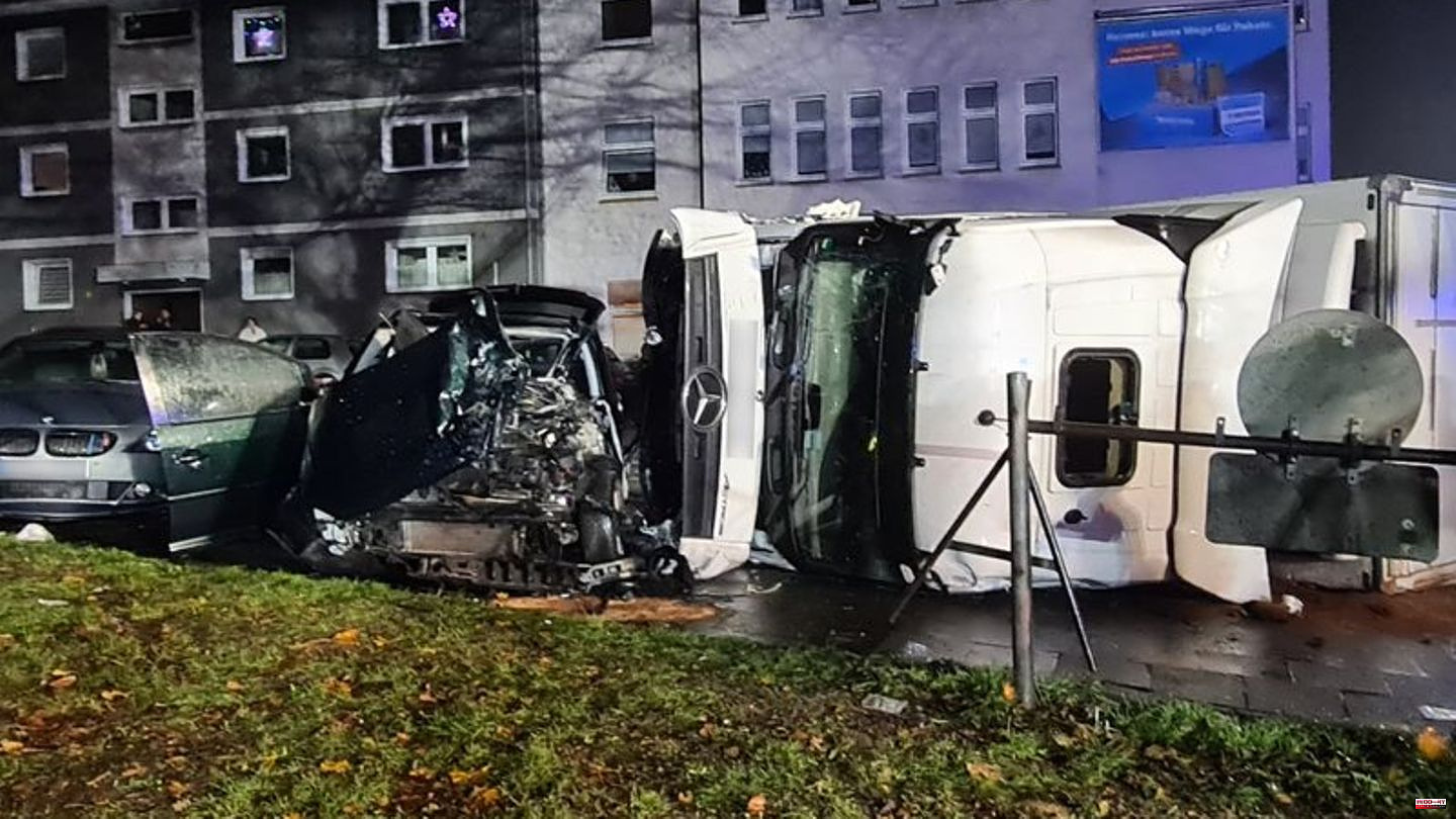 Accidents: truck crashes into cars and bus - five injured