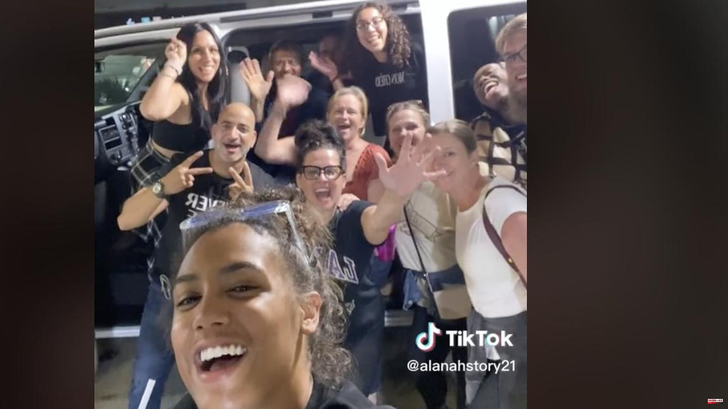 USA: Flight is canceled – so 13 complete strangers go on a ten-hour road trip