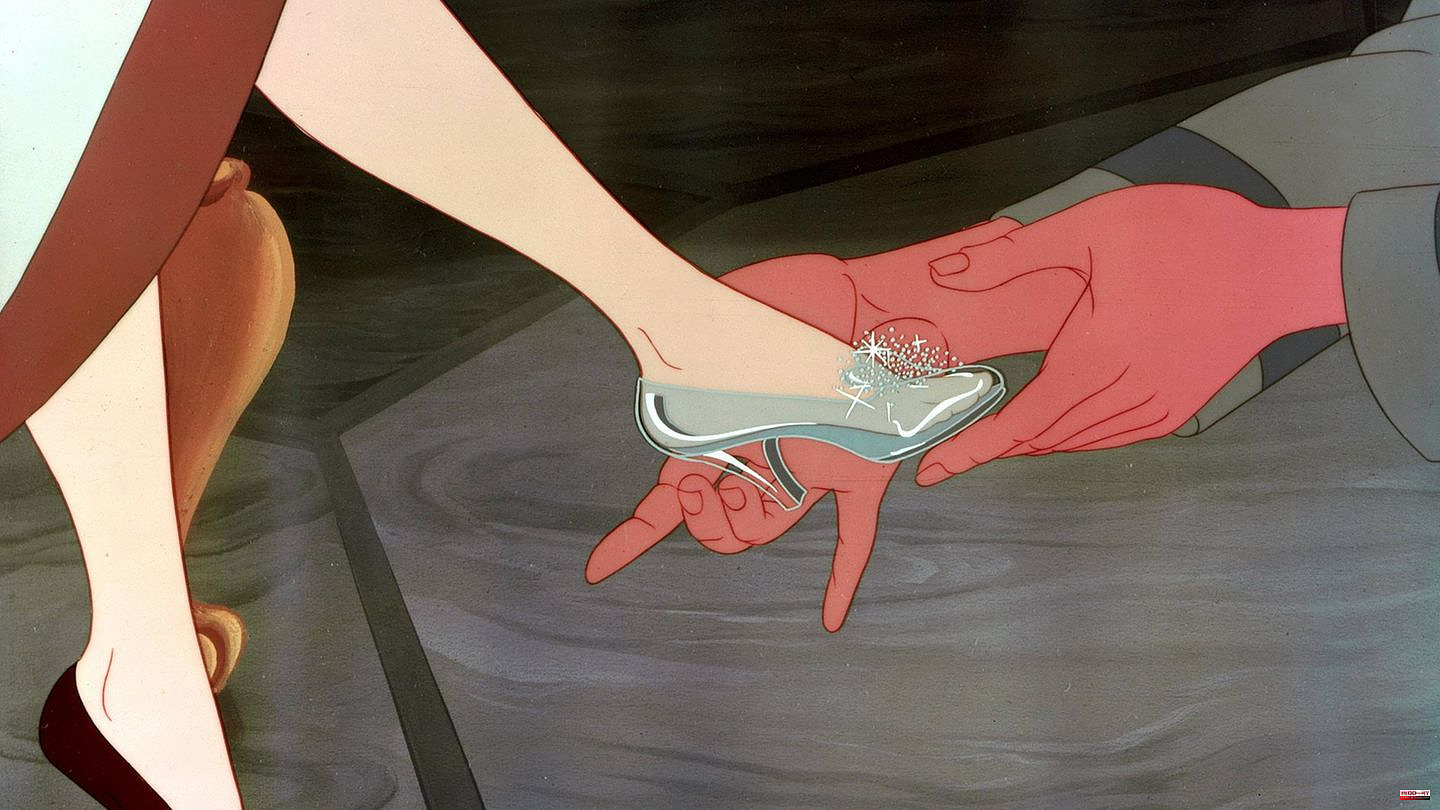 Well-known fairy tale: Scientist explains: Cinderella's glass slipper could be a parody of the French royal family