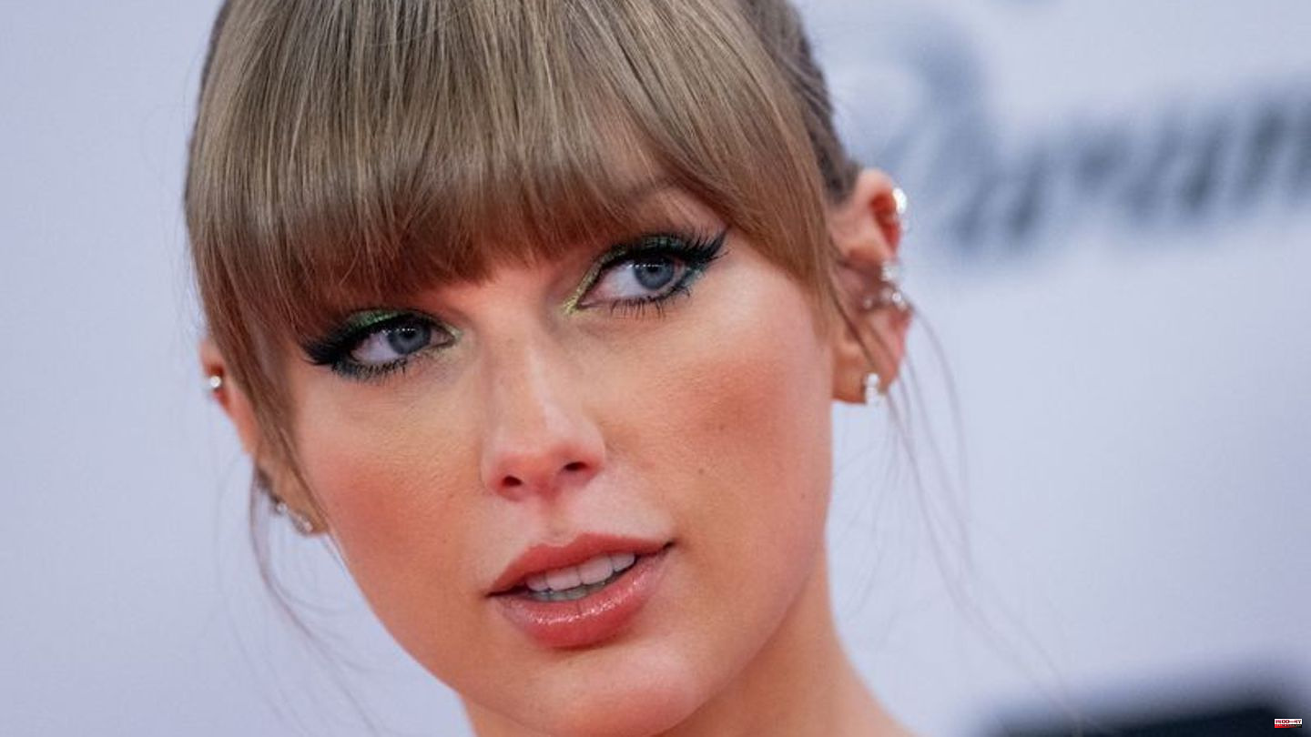 US singer: Taylor Swift is making her first feature film