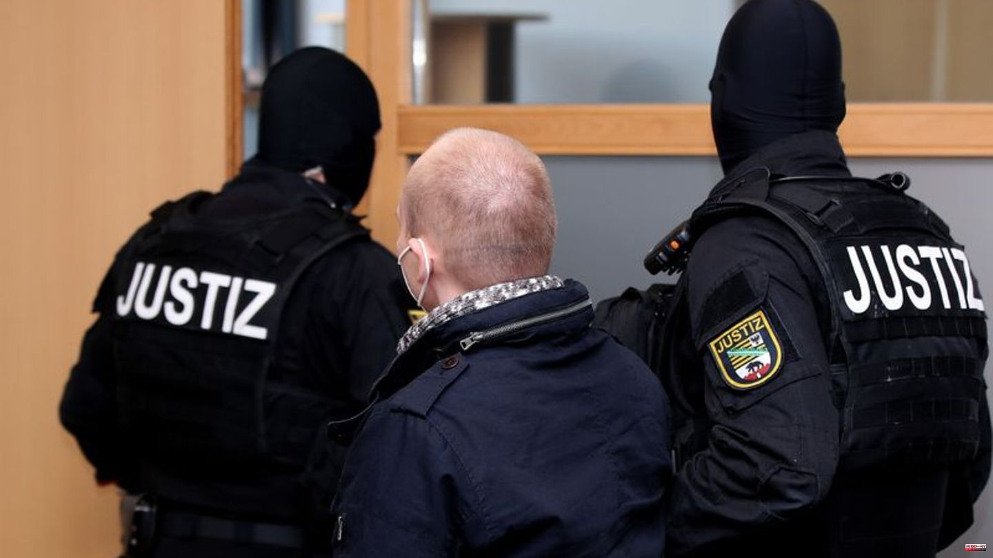 Saxony-Anhalt: the Halle assassin was taken hostage - special session in the state parliament