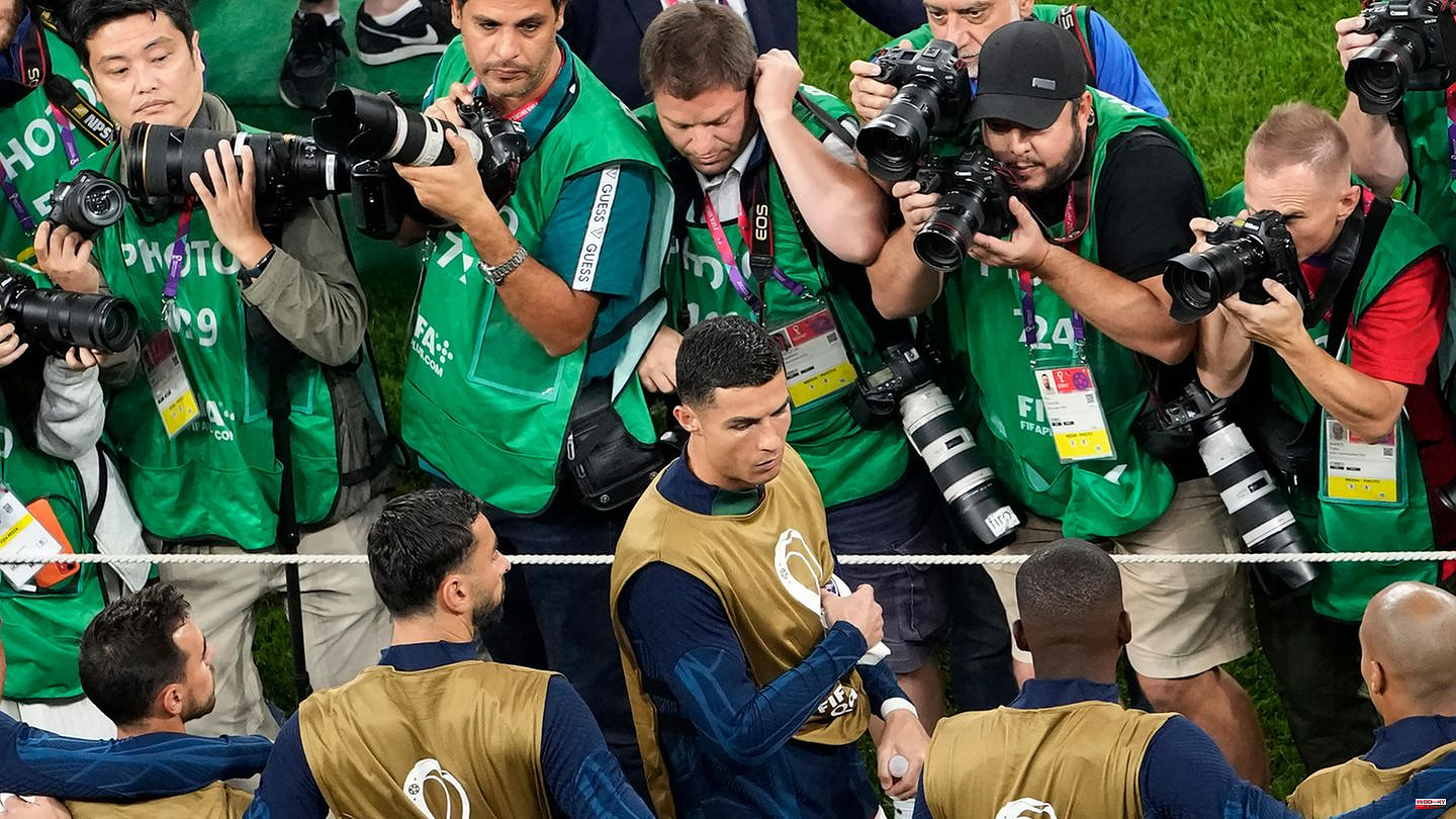 World Cup in Qatar: Ronaldo is back on the bench and gives the suffering hero