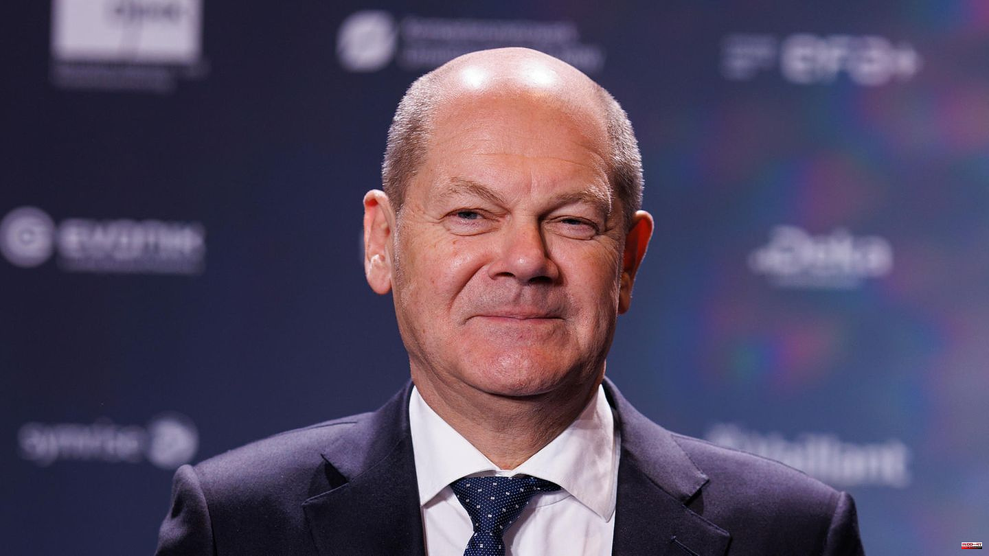 Government anniversary: ​​Chancellor Scholz gives himself and the traffic light a good report after one year of governing