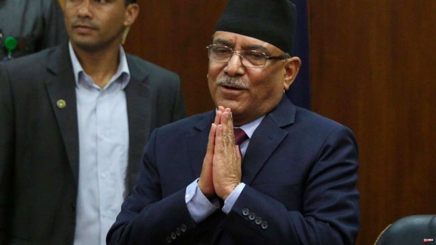 Elections: Nepal: Ex-rebel leader sworn in as prime minister