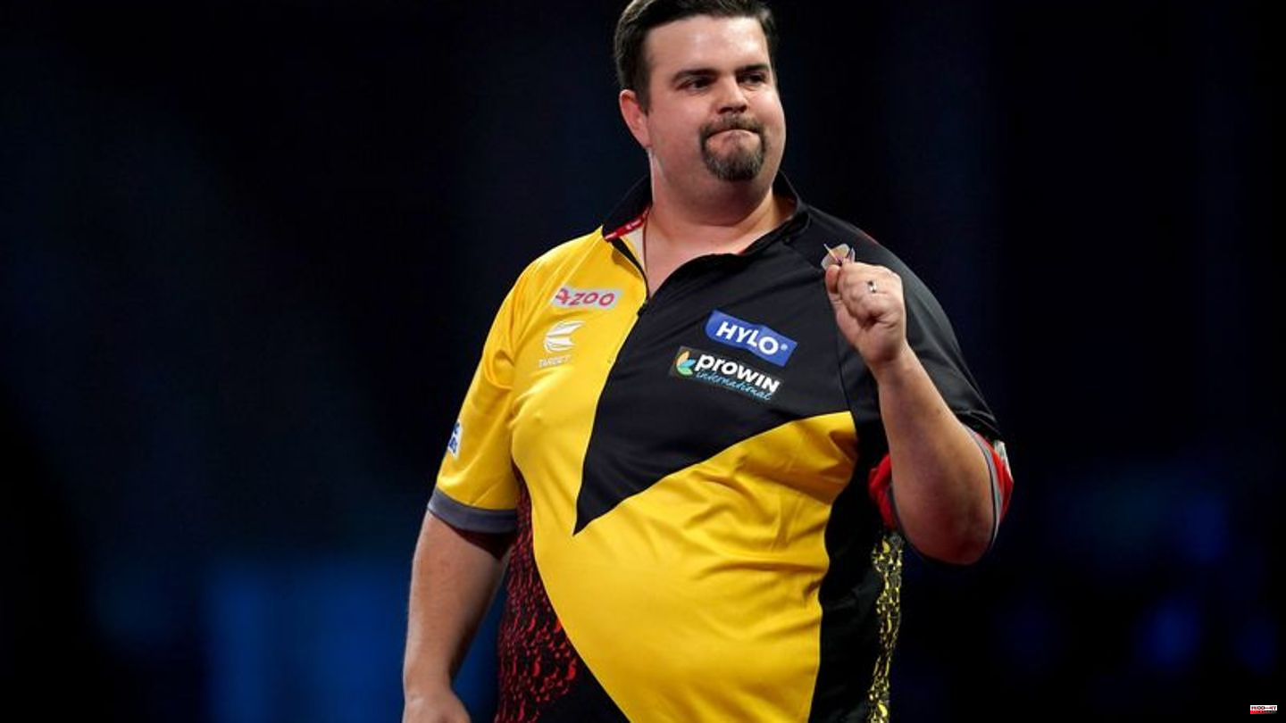 Darts World Cup: Sovereign opening win: Clemens moves in in round three
