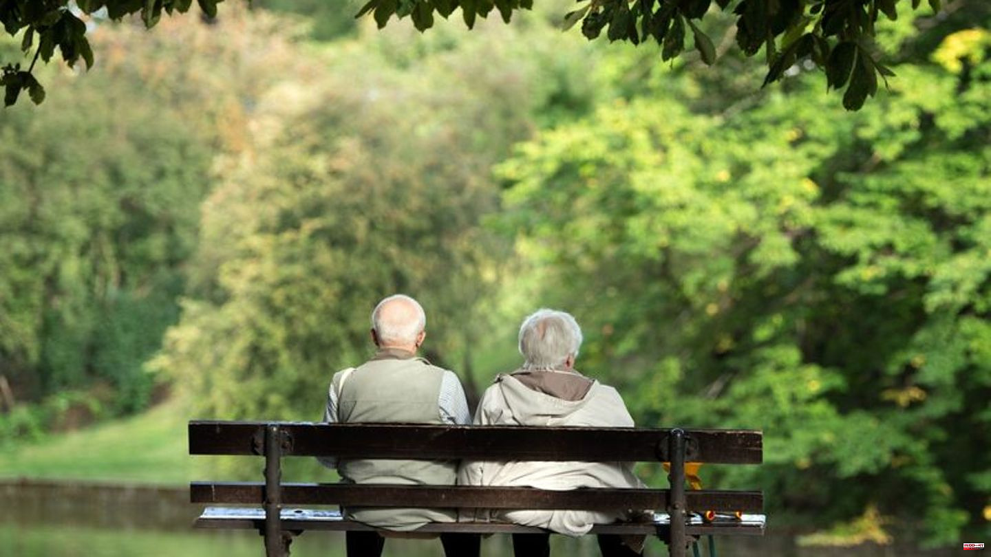 Population: People in Germany are increasingly retiring early