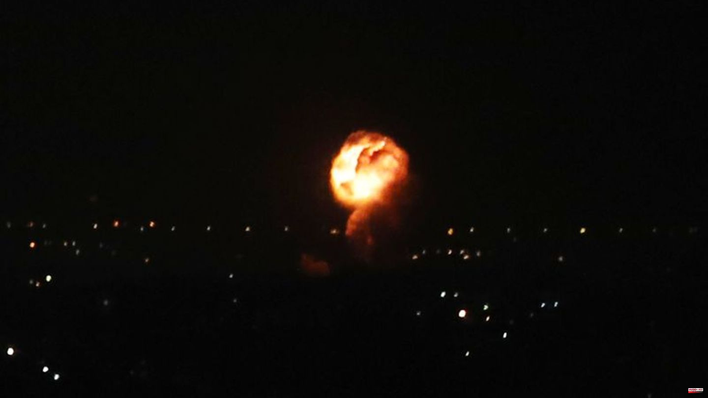 After rocket attack: Israel's air force shells Hamas targets in Gaza