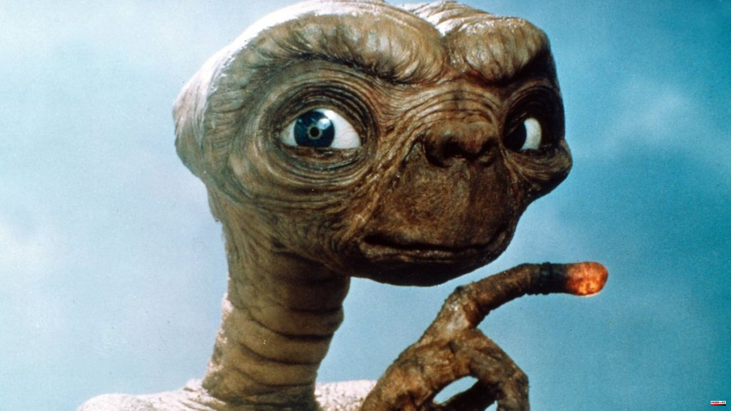 At auction: "E.T." sold for $2.5 million