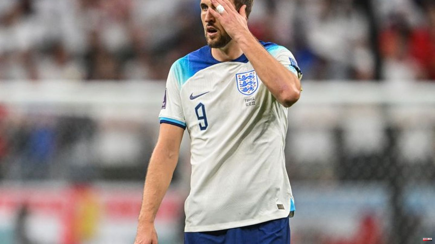 World Cup from the Three Lions: Penalty misery: England gathers around Captain Kane