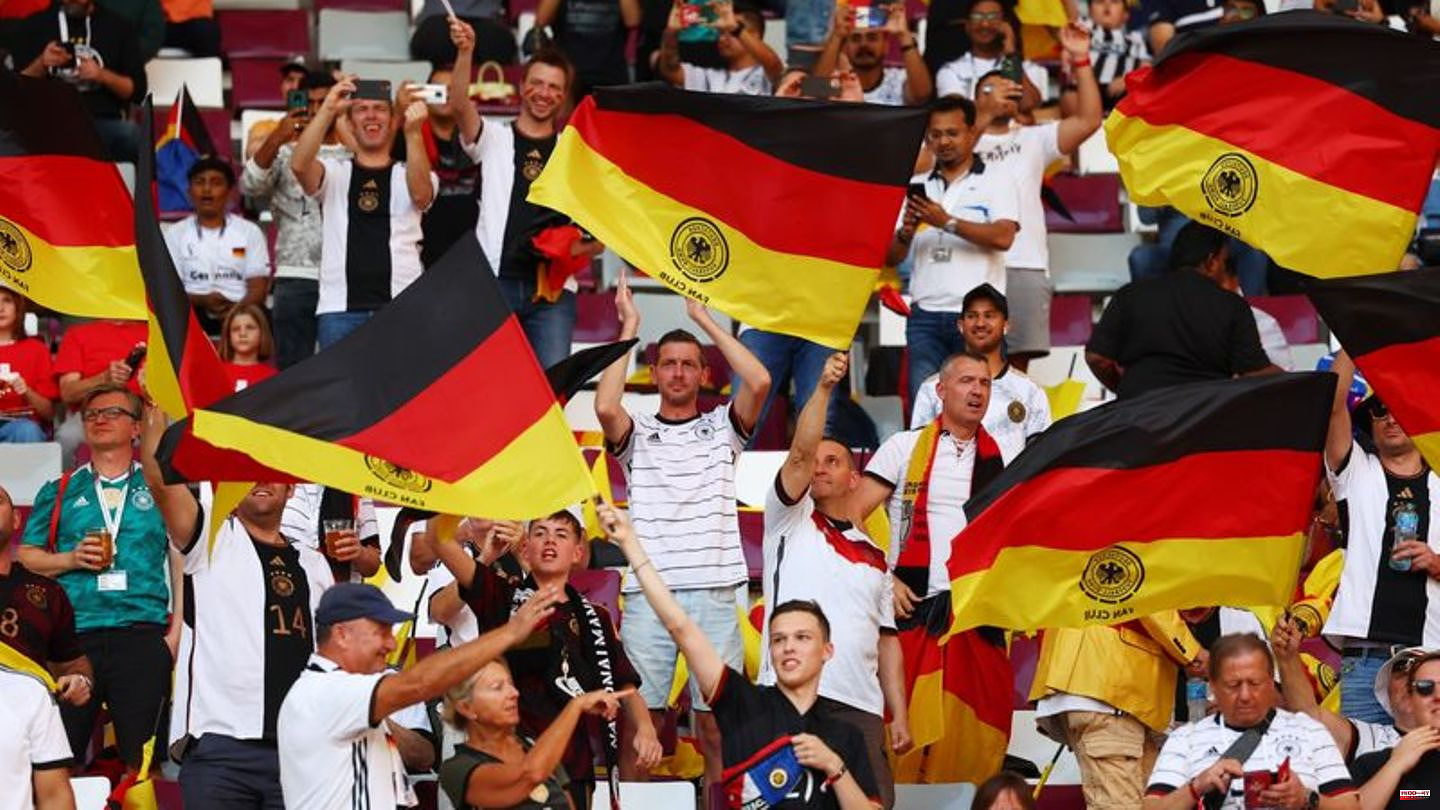 National team: alienation from fans: DFB team wants to win back "love".
