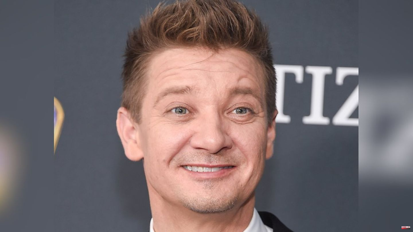 After an accident with a snow plow: Jeremy Renner spends his birthday in the clinic