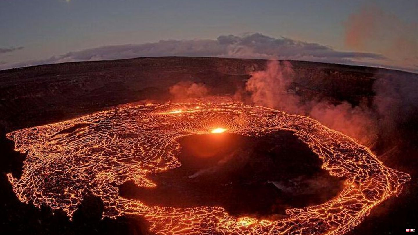 Eruptions: Kilauea volcano on Hawaii active again
