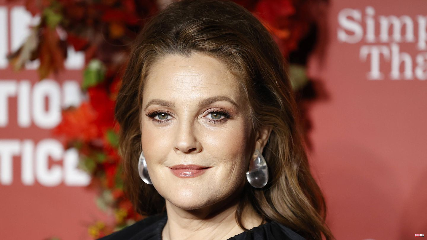Actress: Drew Barrymore wants to set her ex-boyfriend up but calls the wrong man