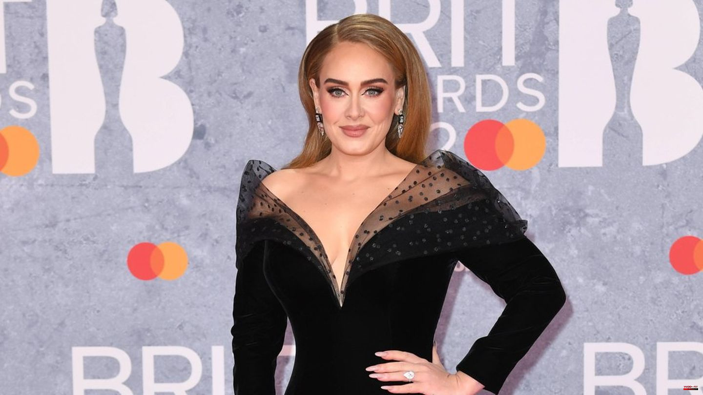 Superstar Adele: She is in severe pain