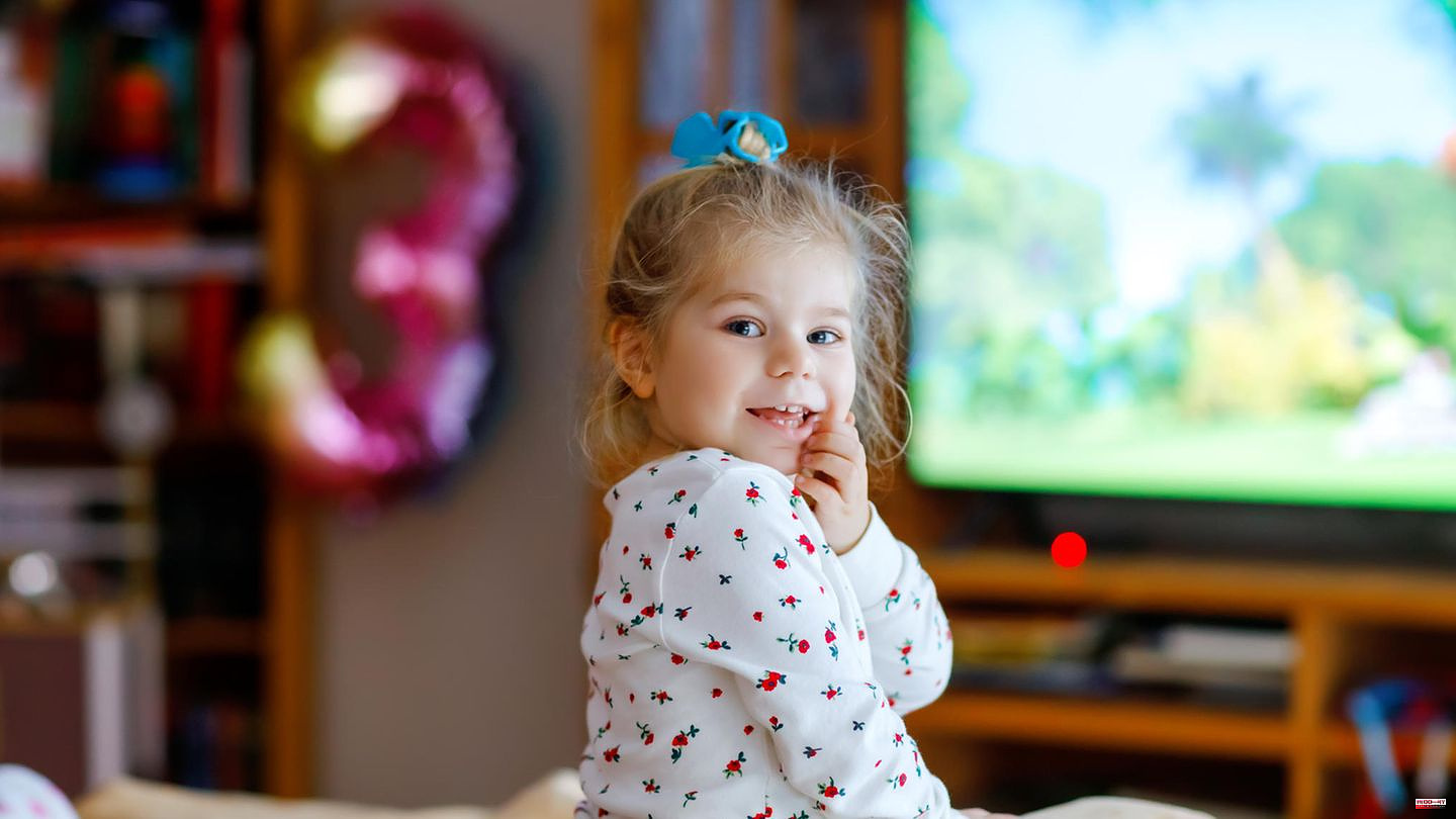 Parenting: Am I a bad mom for parking my daughter in front of the TV?
