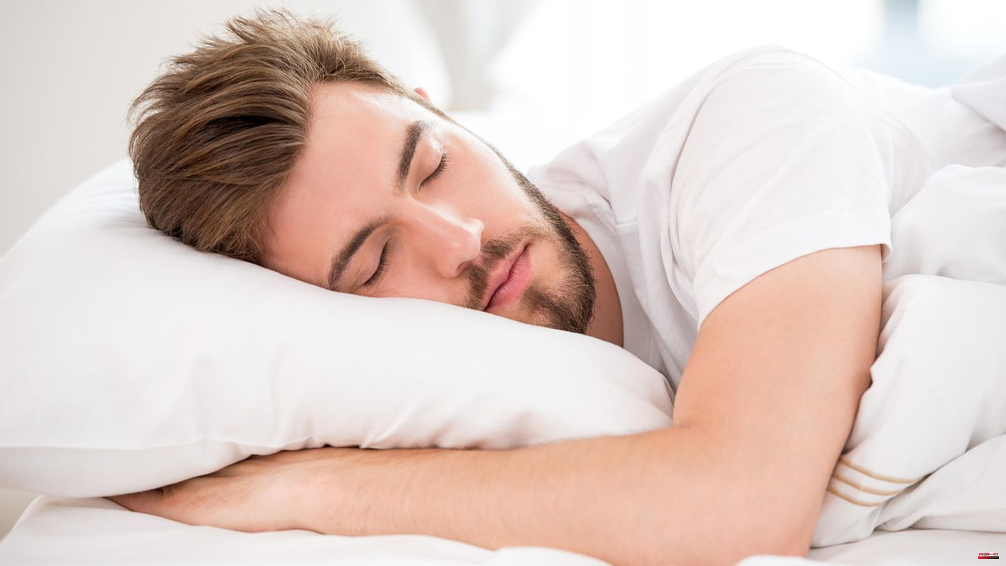 Neck support: Memory foam, spelled husk or water: This is where modern sleeping pillows differ