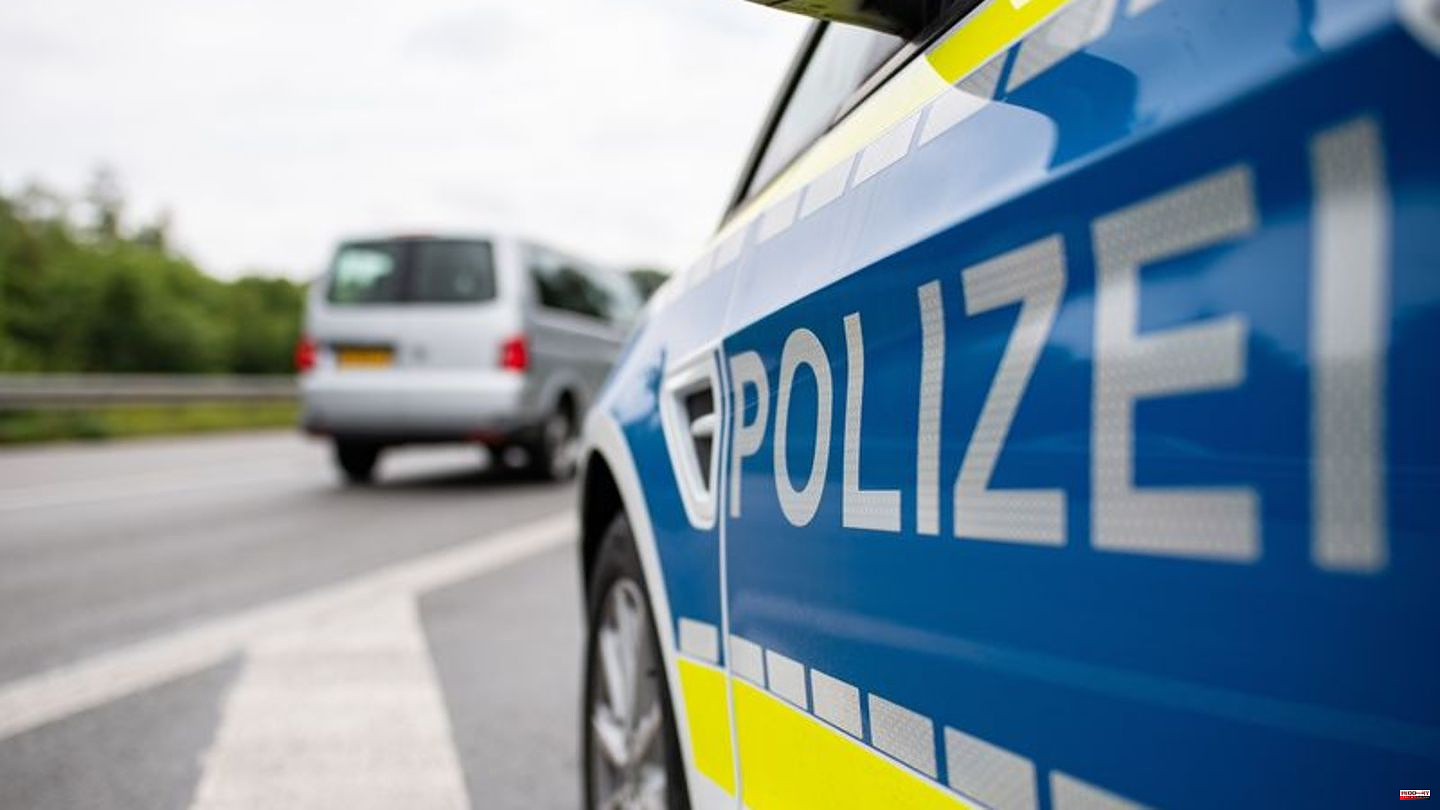 Traffic accident: Elderly woman dies near Telgte after a head-on collision