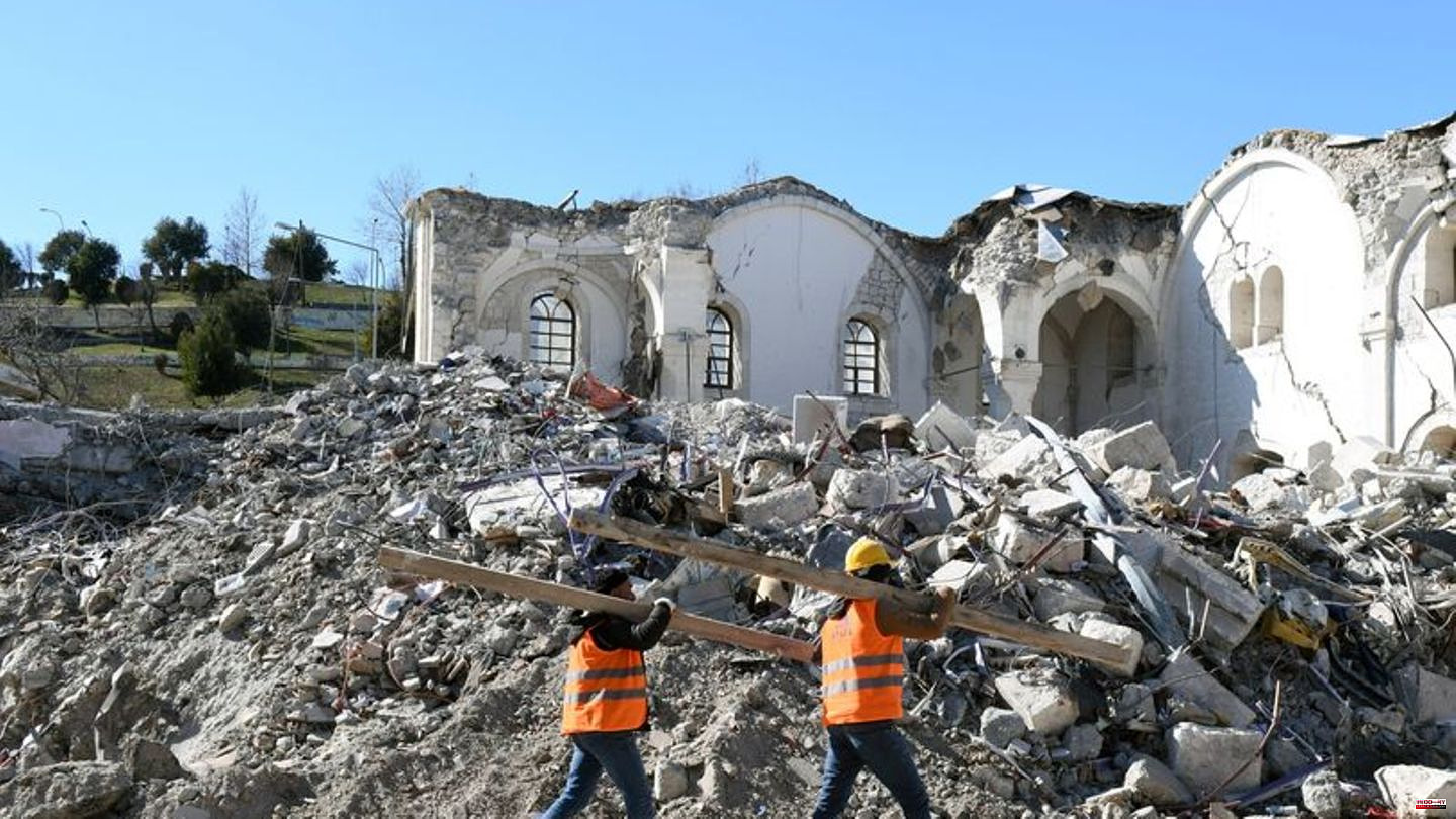 Earthquake disaster: 40,000 rescuers continue to work - Blinken visits Turkey