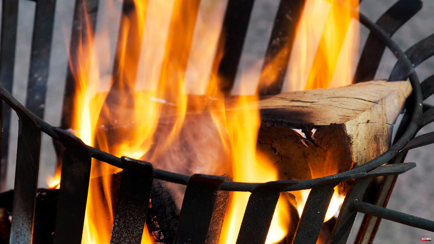 From chimney to bowl: set up a fire pit on the terrace: you should pay attention to this