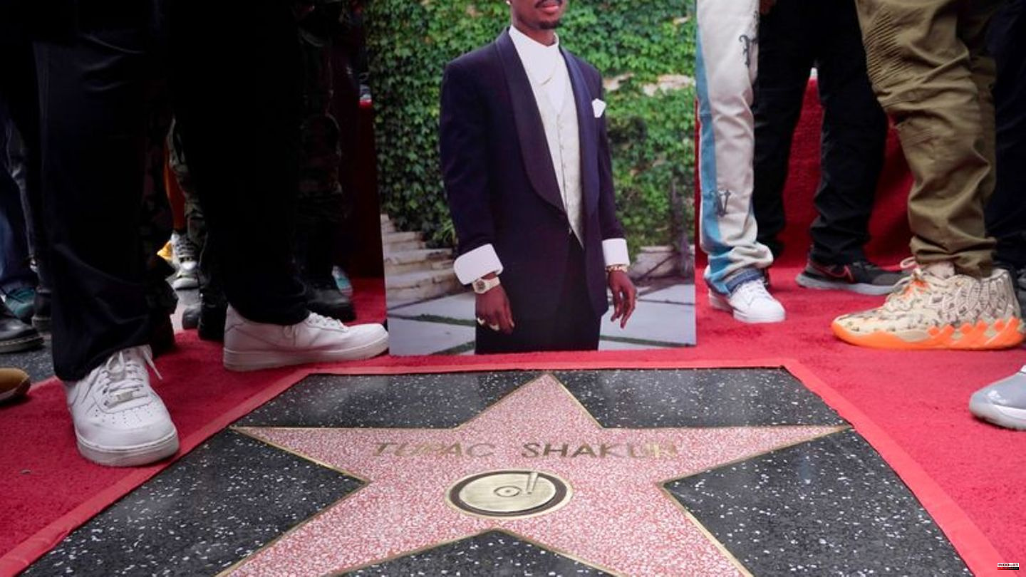 Hollywood news: Tupac Shakur posthumously honored with Hollywood star