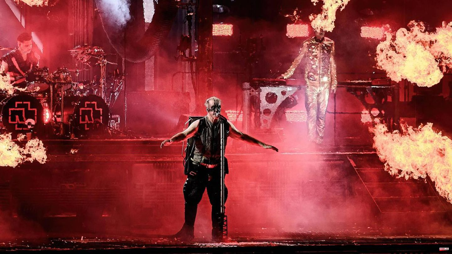 Rammstein: Concerts and cheering fans – despite the allegations: how long does Till Lindemann just keep going?