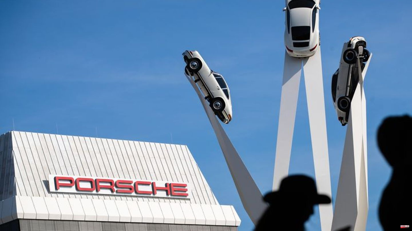 Vehicle: Anniversary at Porsche: Does the car have to roar?