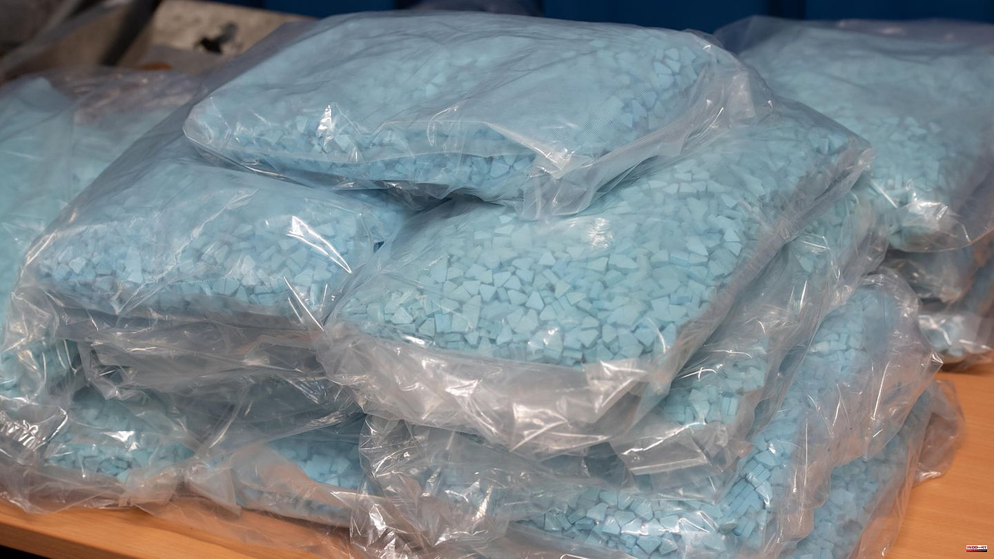Mecklenburg-Western Pomerania: A girl dead, another in critical condition – authorities warn of the ecstasy pill "Blue Punisher"