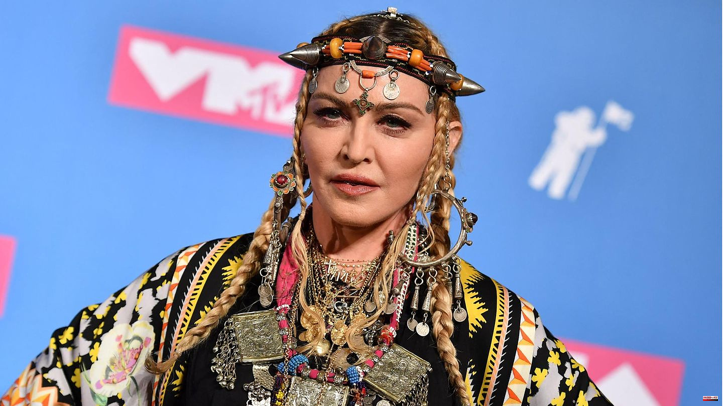 World tour postponed: singer Madonna released from the hospital