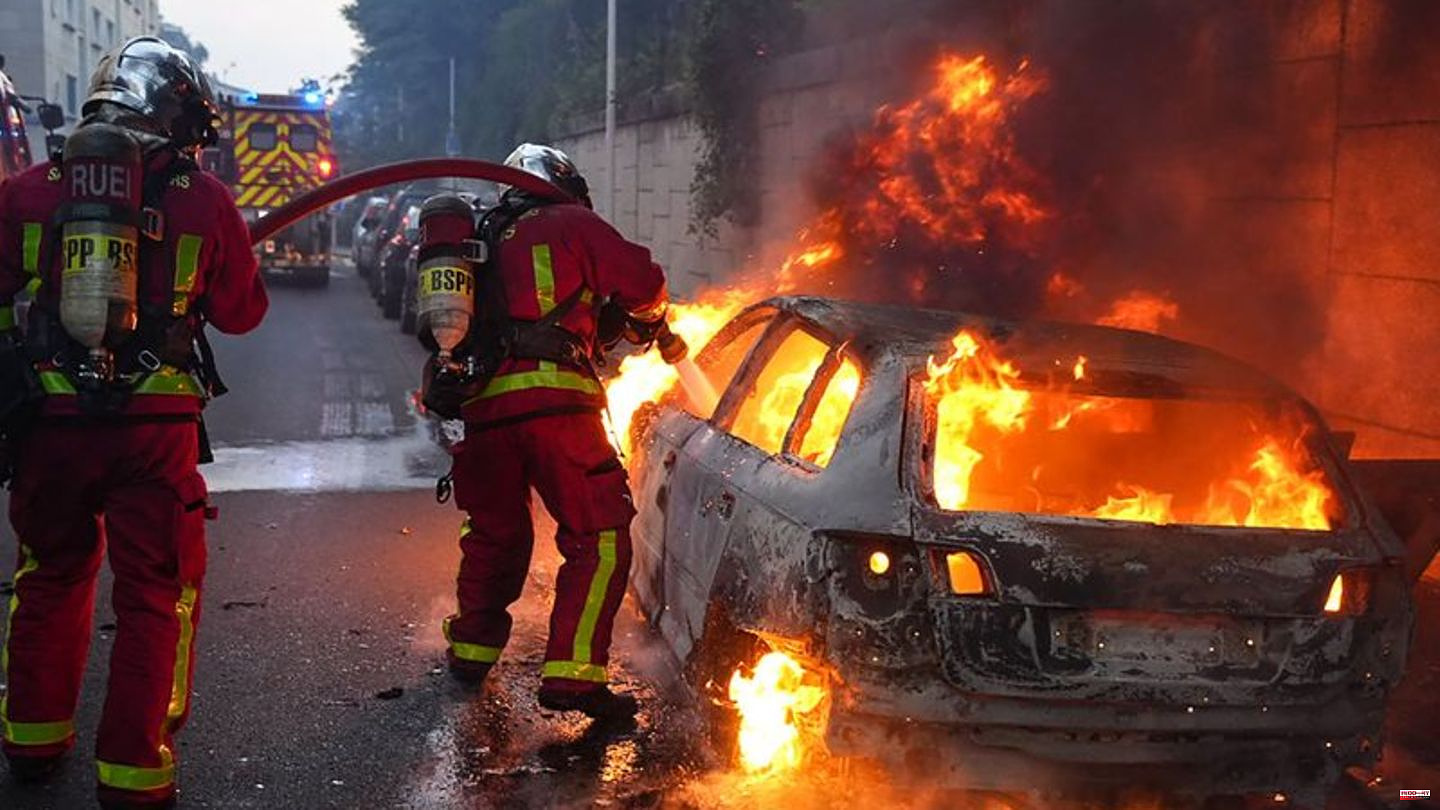 Police violence: Deadly traffic control: Continued protest in France
