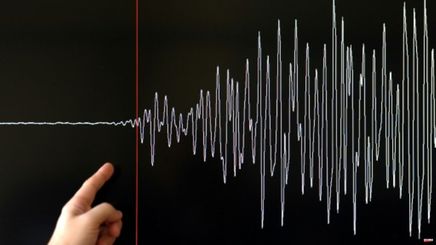 Numerous damages after severe earthquake in western France