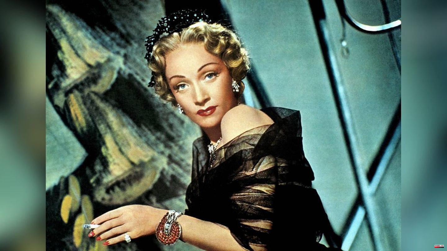 Marlene Dietrich: Her bracelet fetches 4.5 million dollars