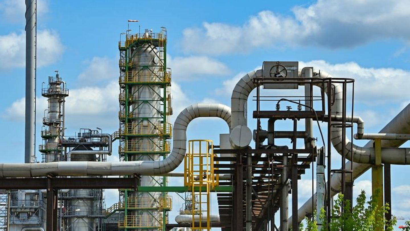 PCK refinery: Application for pipeline upgrade Rostock-Schwedt received