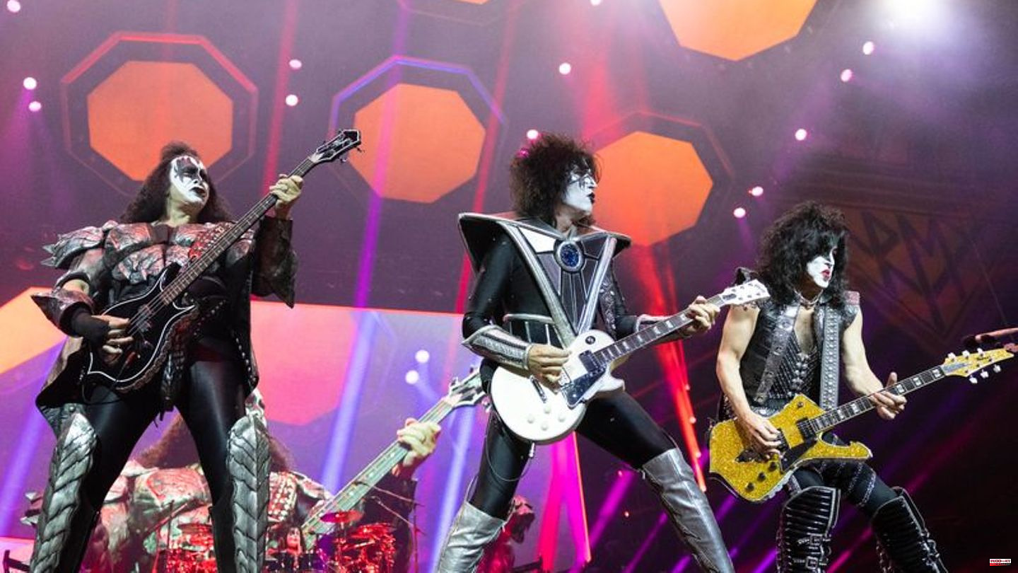 Legendary rockers: Kiss' last concert in Germany inspires spectators