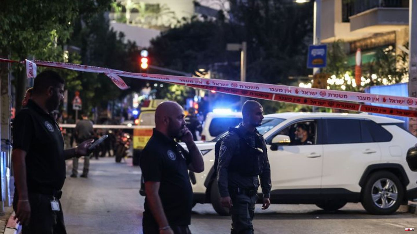 Israel: Security guard killed in Tel Aviv attack