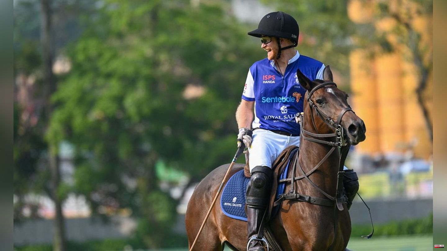 Prince Harry on horseback: polo tournament for a good cause in Singapore