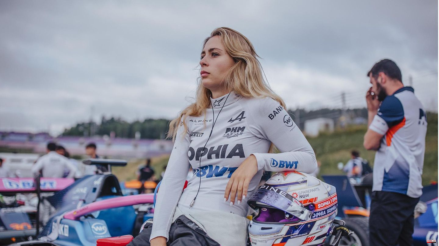 Racing driver: Sophia Flörsch on machos in motorsport: "Hey, you won't let a girl overtake you"