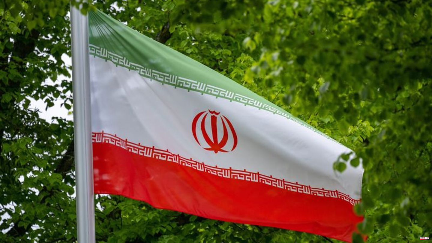 Justice: US citizens in Iran under house arrest - hope for return