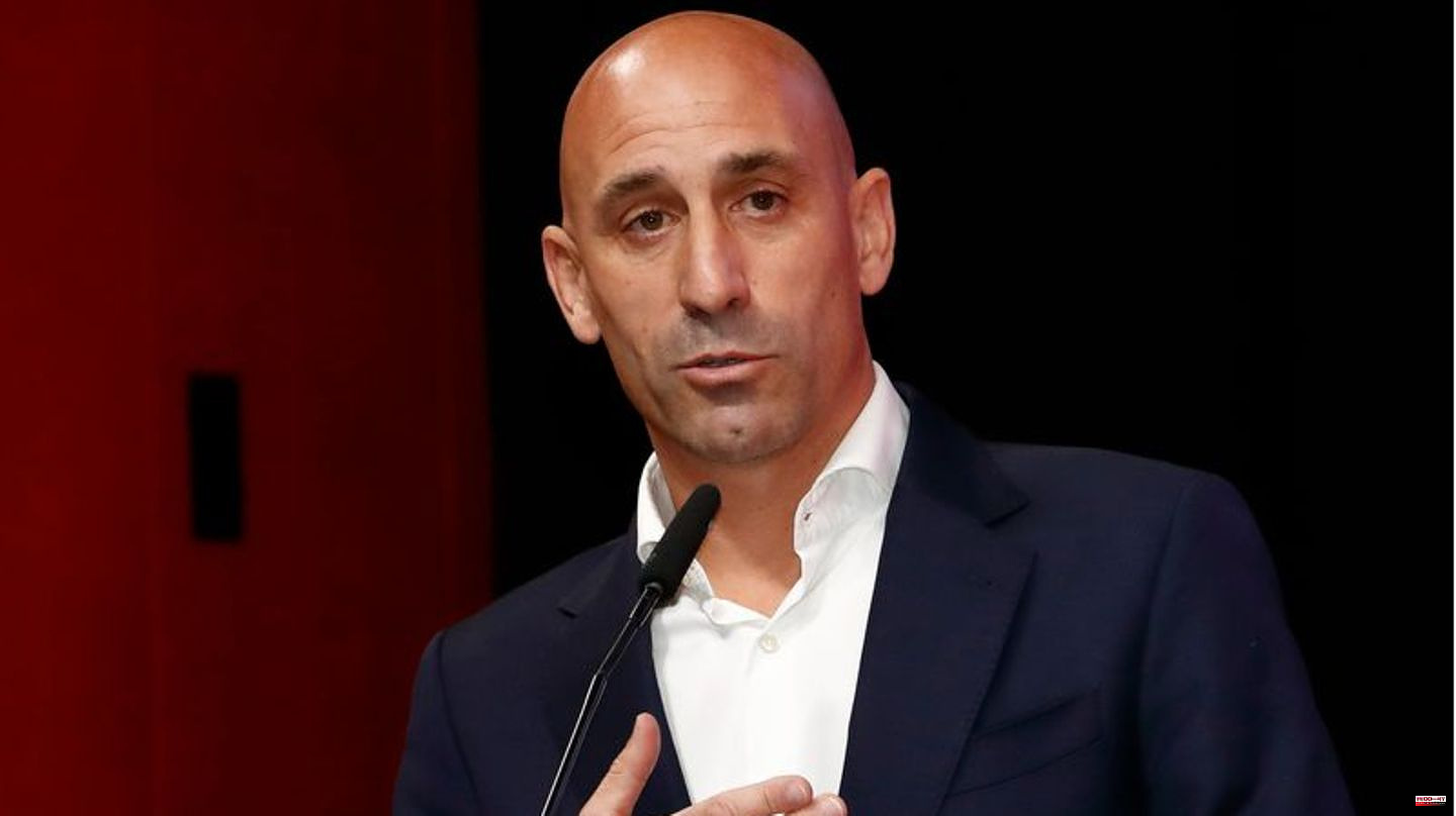 Spain's football association chief: after a kiss scandal: mother of suspended Rubiales on hunger strike