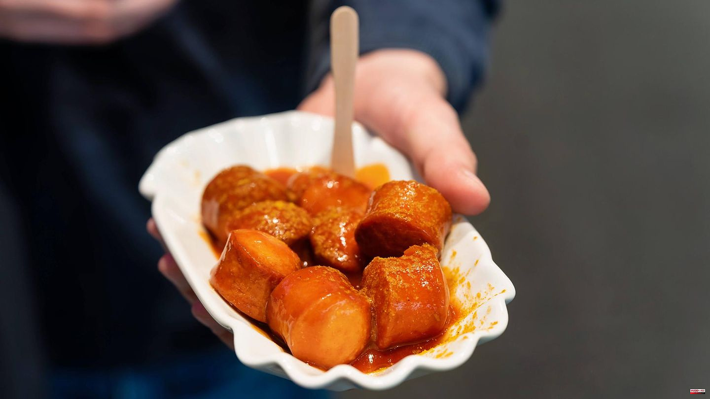 Eddy about the meat-free canteen: "Power bars for skilled workers": The VW currywurst returns