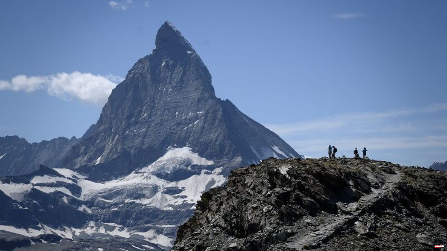 Swiss mountains: accident near Zermatt: German hiker runs after dog – and falls to her death