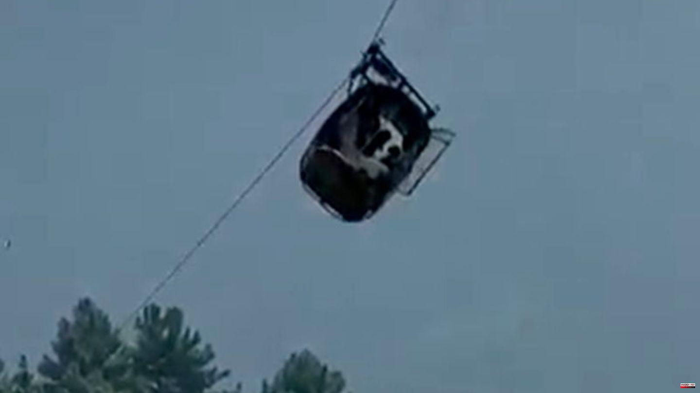 Pakistan: Rejoicing in Pakistan after a dramatic cable car rescue