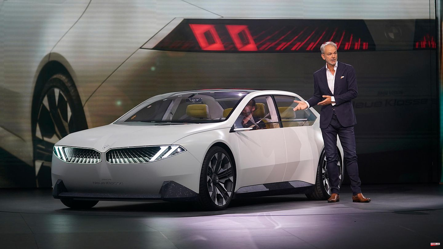Presentation at the IAA: BMW shows the first electric car in its "New Class" - and attacks its competitor Tesla