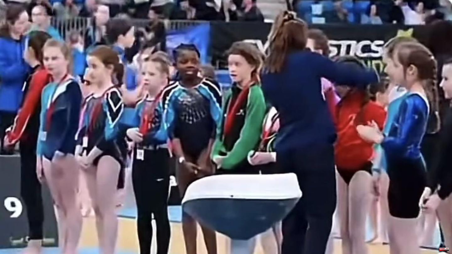 Ireland: Black gymnast is the only one not to receive a medal: "It's unbelievable that a little girl is treated like this"